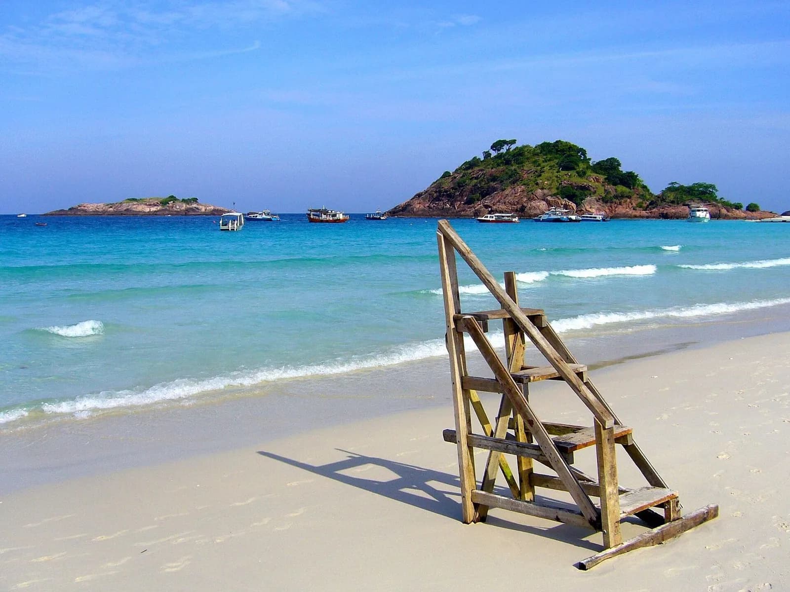 Lifeguard ladder on Pasir Panjang beach, Pulau Redang