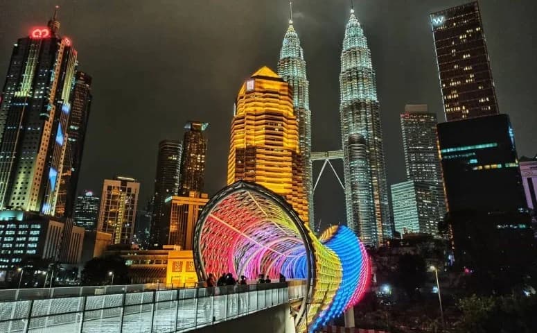 EVENING KUALA LUMPUR